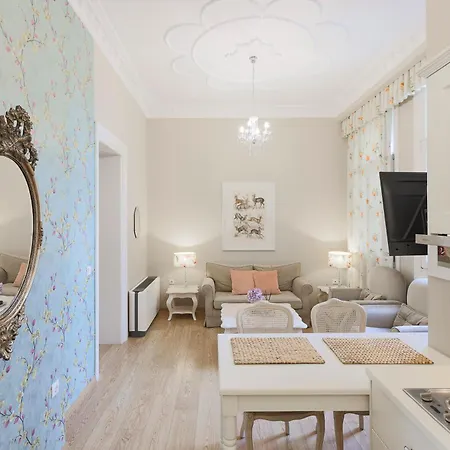 Gatto Perso Luxury And Daire Selanik