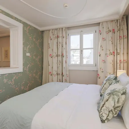 Gatto Perso Luxury Studio Apartments