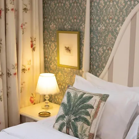 Gatto Perso Luxury Studios And Apartments アパート テッサロニキ