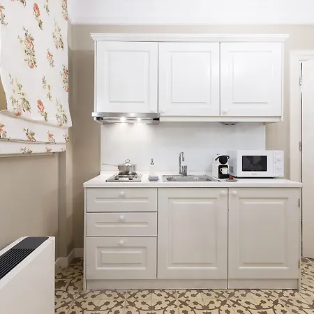 Gatto Perso Luxury Studios And Apartments テッサロニキ