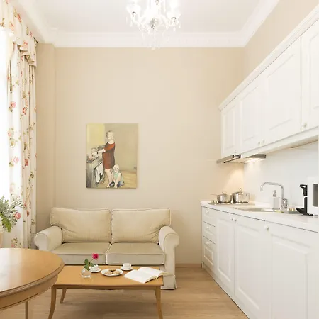 Gatto Perso Luxury And Солун