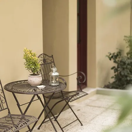 Gatto Perso Luxury Studios And Apartments