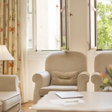 Gatto Perso Luxury And Appartamento Salonicco